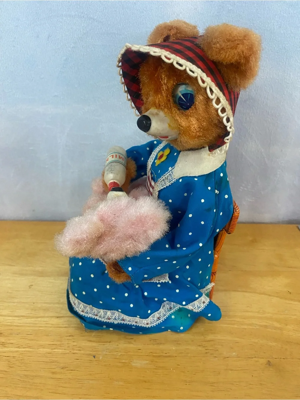Vintage 1950s/60s Yonezawa Hungry Baby Bear Toy with Box